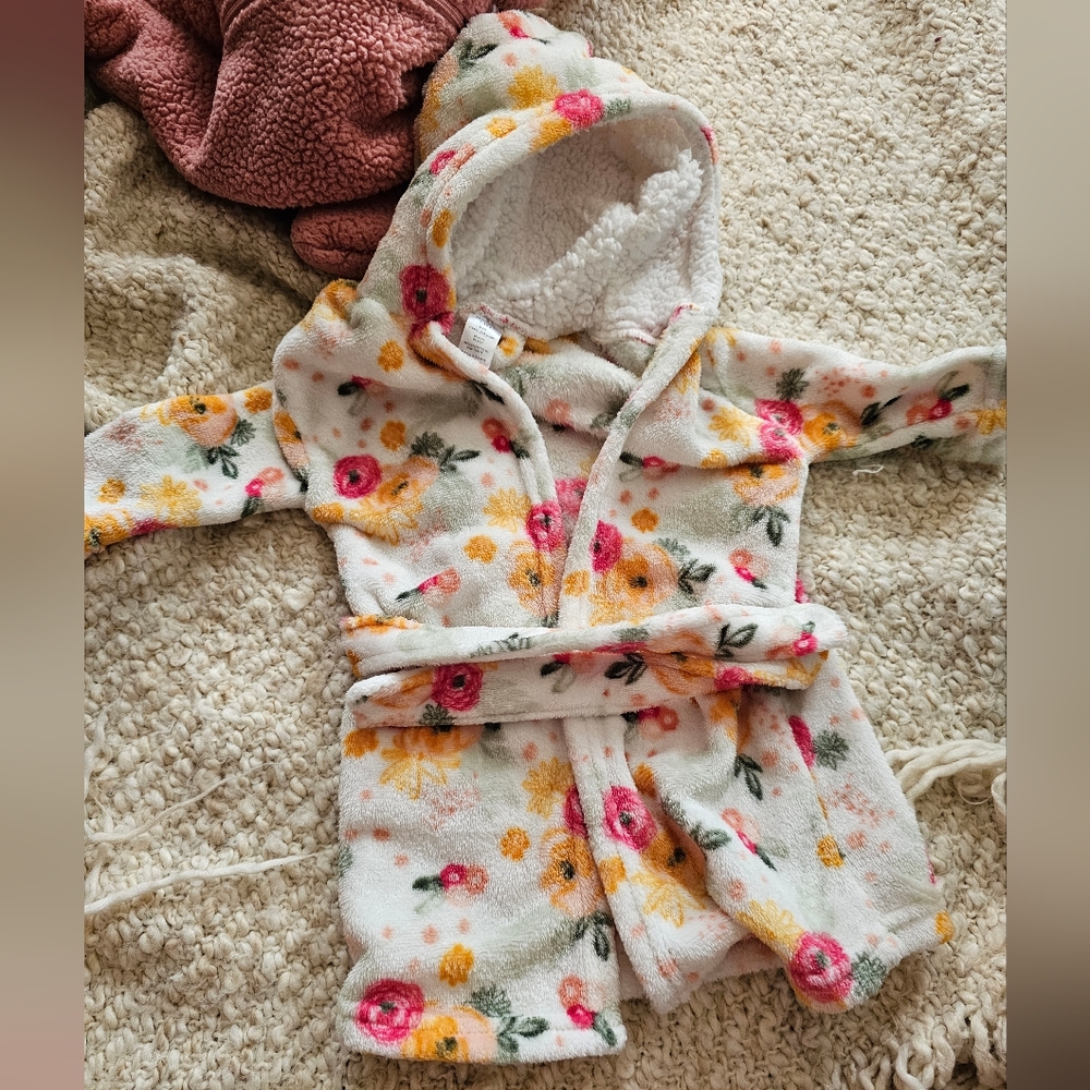 Baby robe
